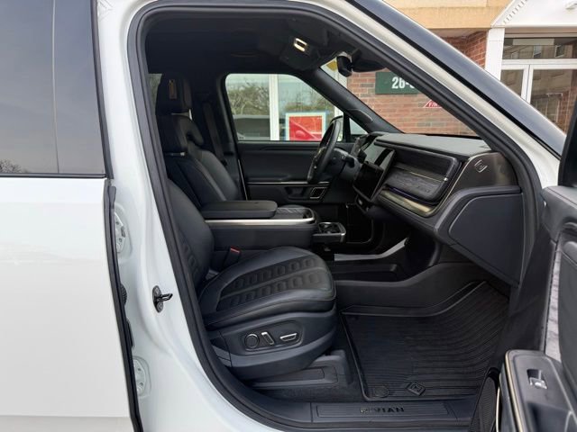 Used 2022 Rivian R1T Adventure image 35