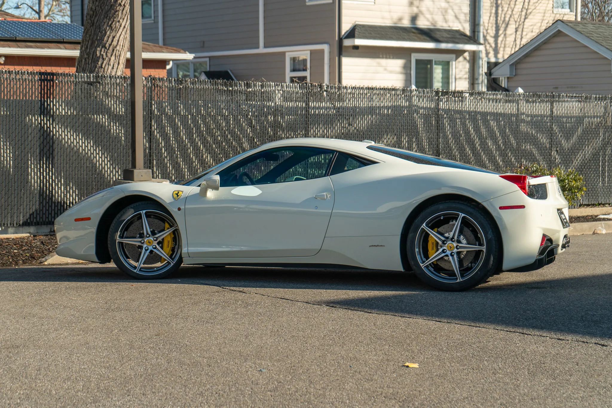 Used 2015 Ferrari 458 Italia Coupe 2D image 26