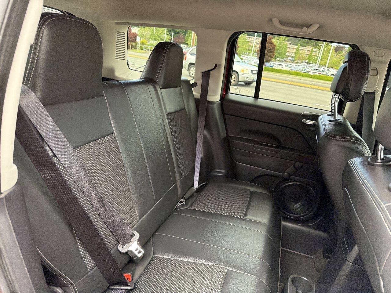 Used 2017 Jeep Patriot Sport AWD/4WD image 23