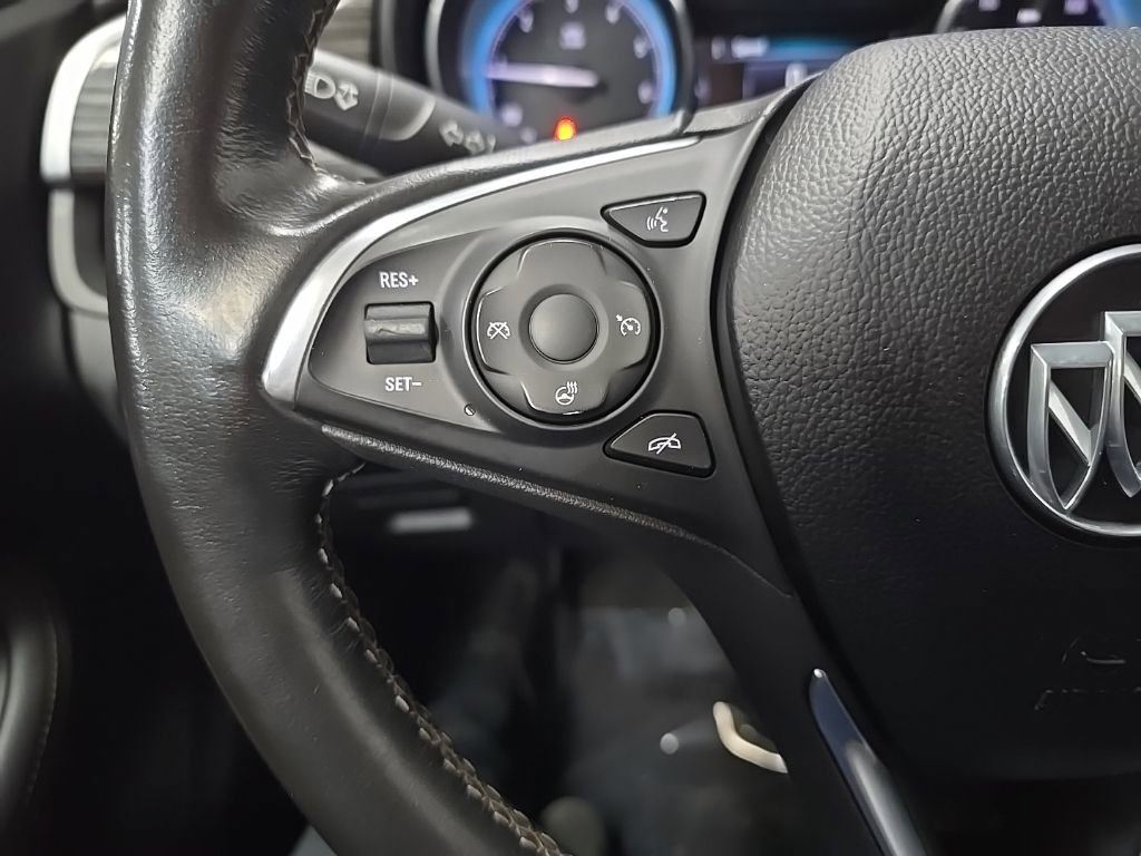 Used 2018 Buick Envision Essence image 20