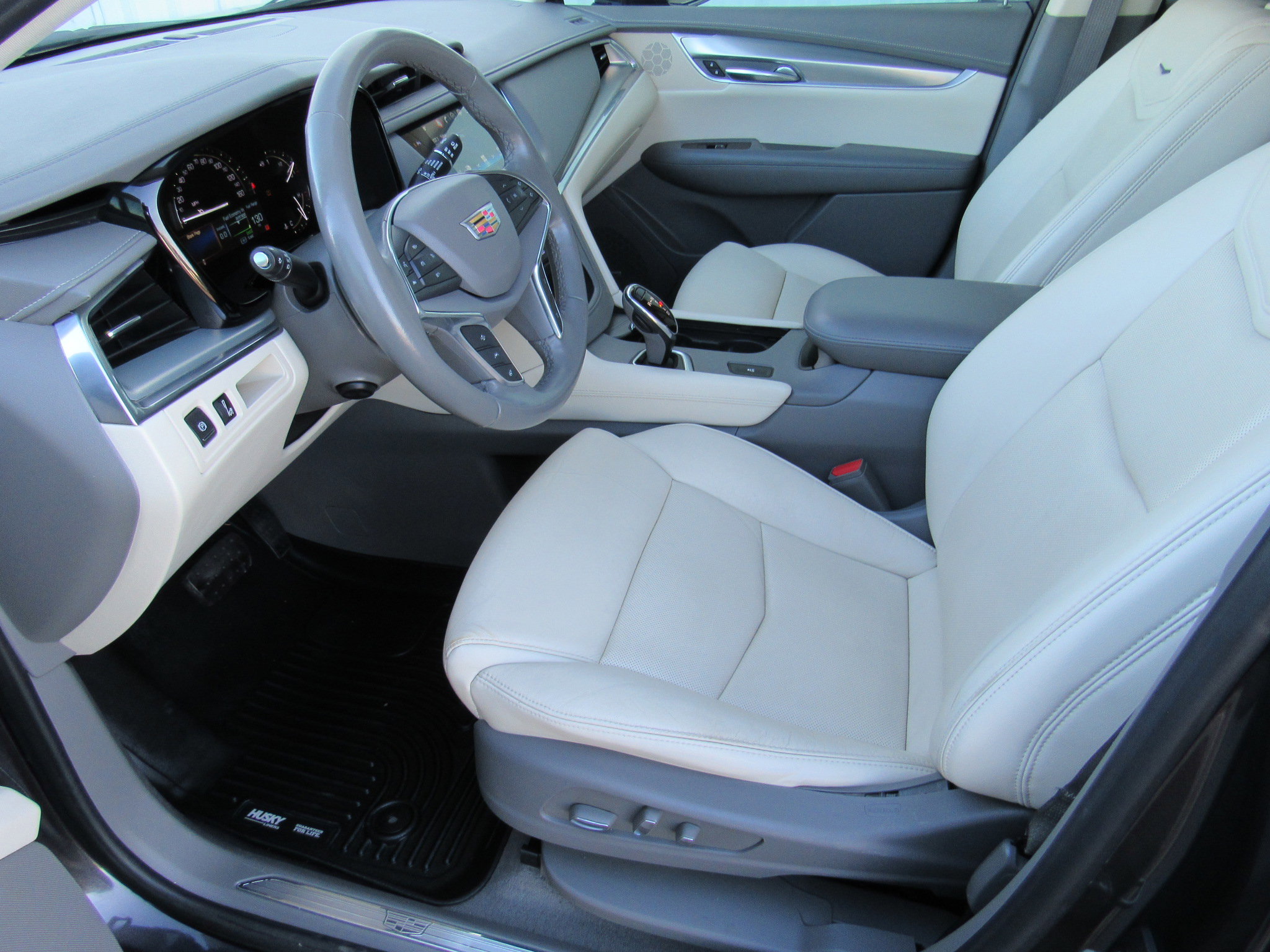 Used 2019 Cadillac XT5 Luxury image 14