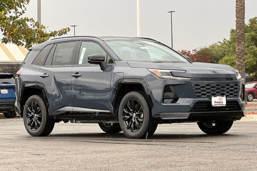 New 2026 Toyota RAV4 SE AWD/4WD image 2