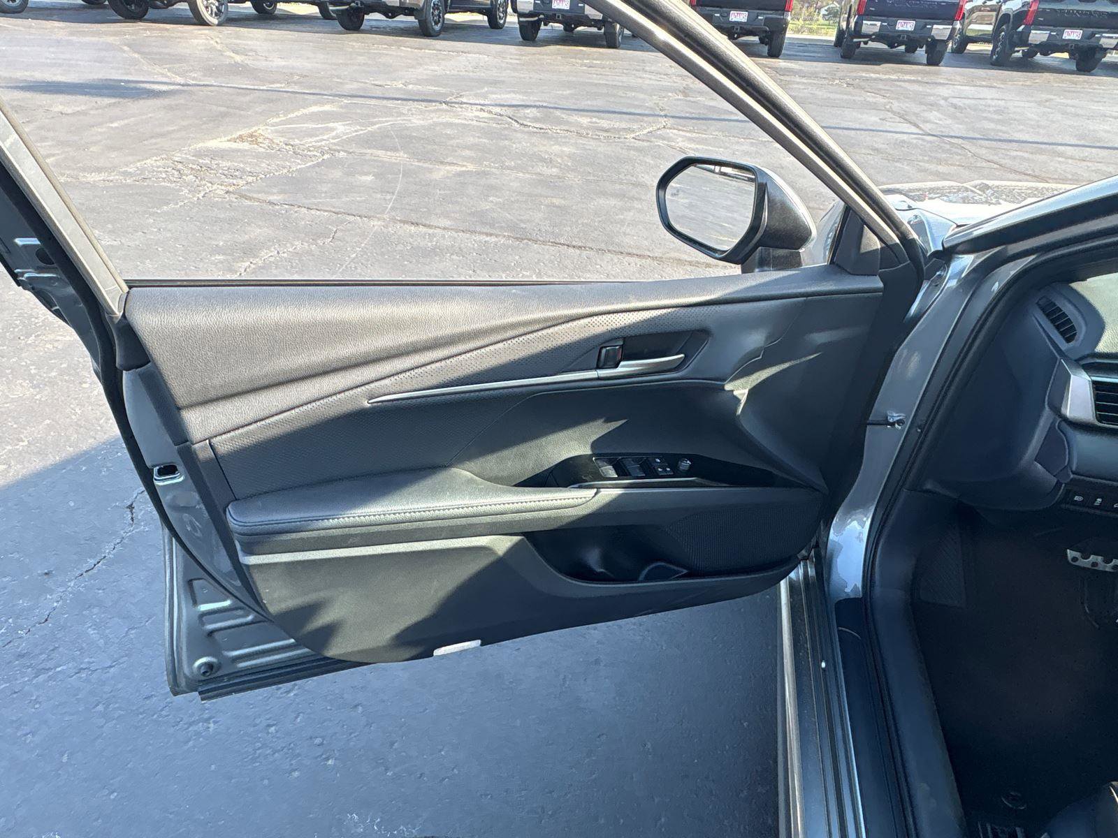 Used 2026 Toyota Camry XSE FWD image 17