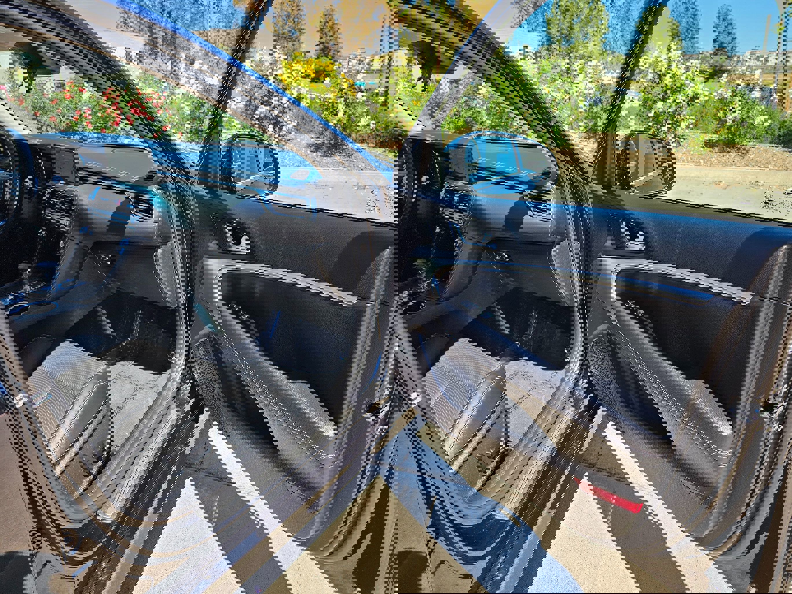 Used 2026 Genesis G70 2.5T image 29