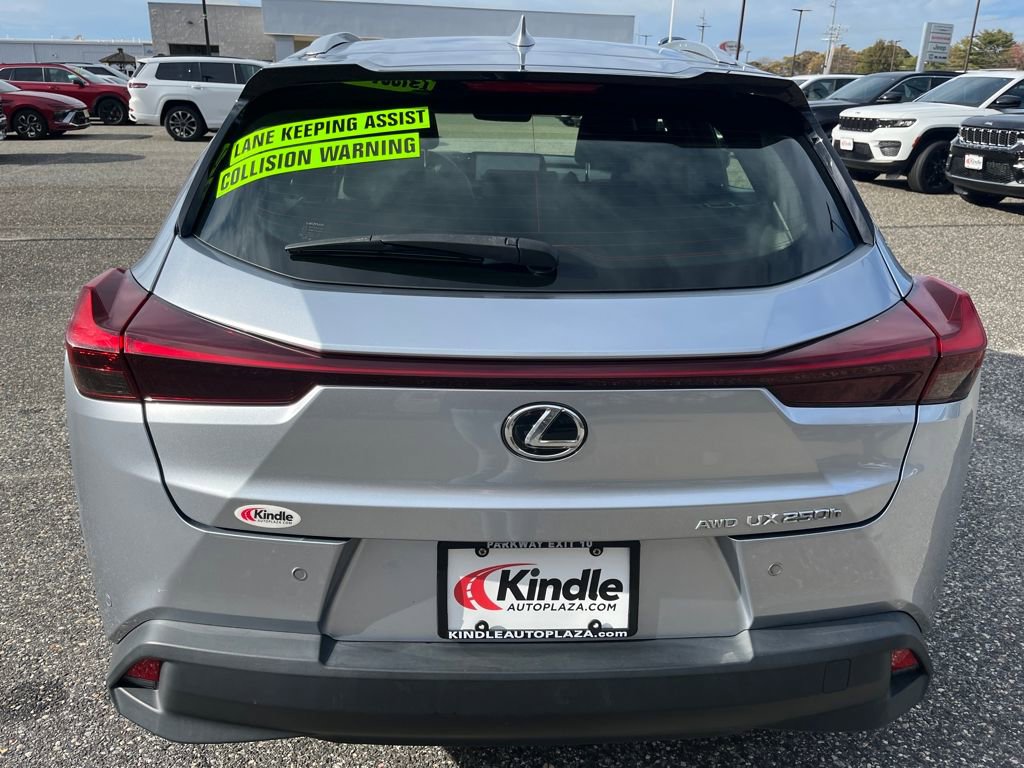 Used 2023 Lexus UX 250h AWD w/ Accessory Package (Z2) image 26