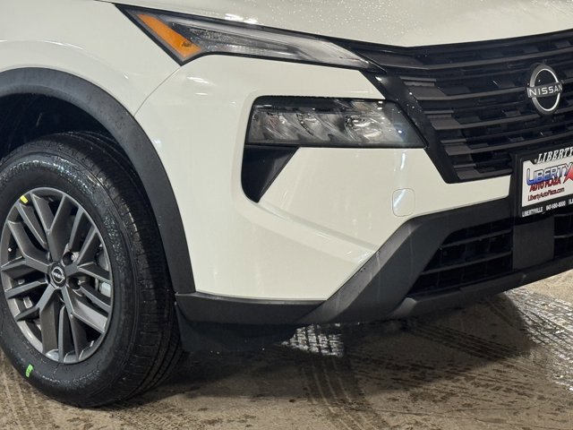 New 2026 Nissan Rogue S image 3