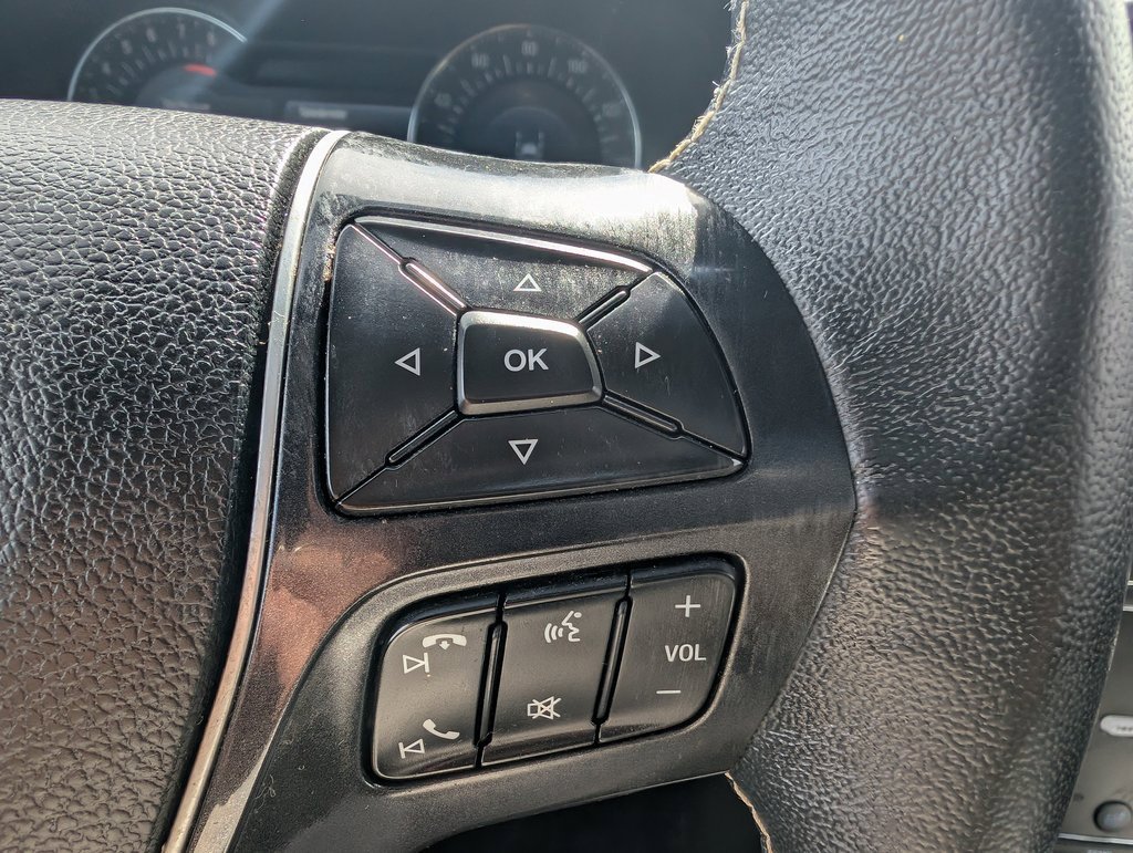 Used 2018 Ford Explorer Platinum image 22