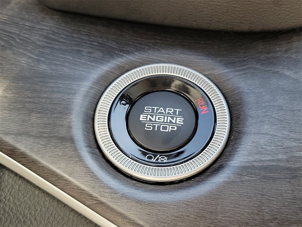 Used 2021 Jeep Grand Cherokee L Limited image 8