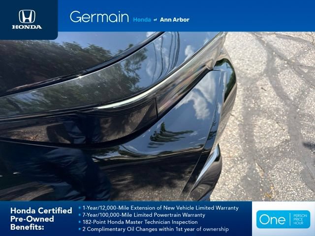 Used 2024 Toyota Crown Platinum AWD/4WD image 4