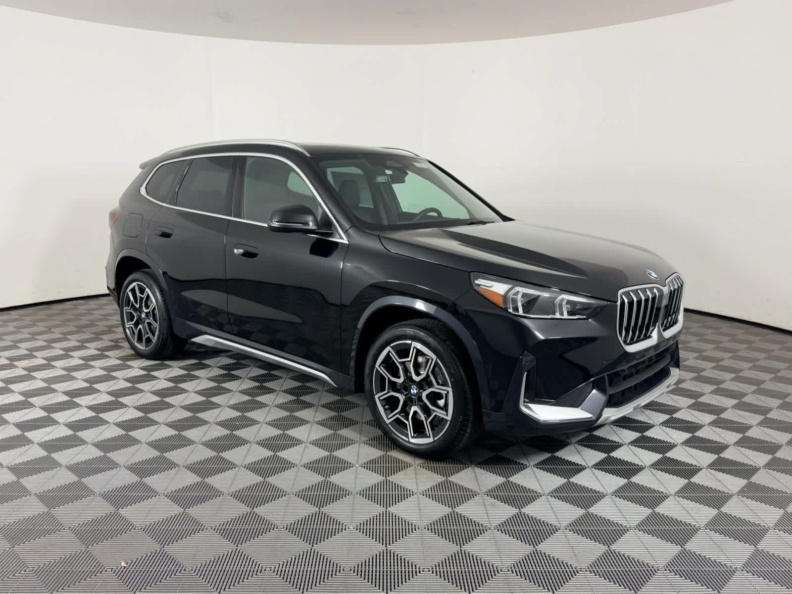 New 2027 BMW X1 xDrive28i