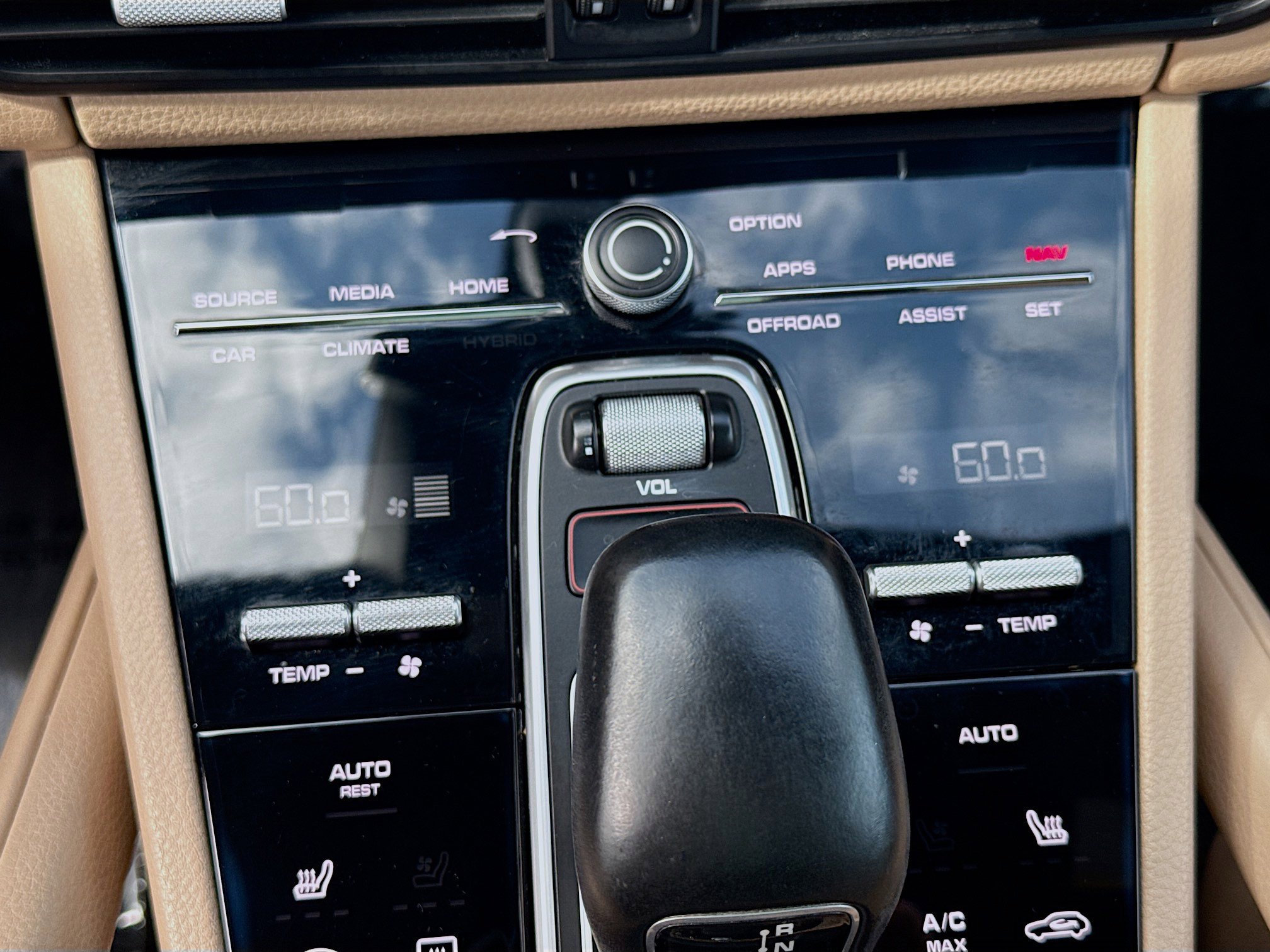 Used 2019 Porsche Cayenne AWD/4WD image 15