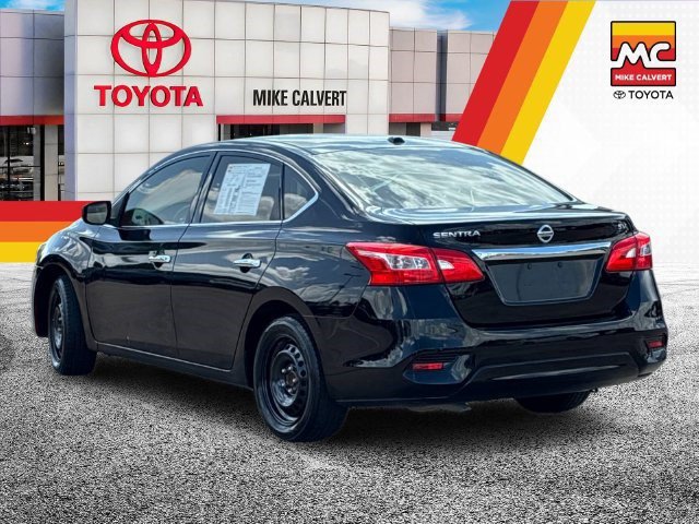 Used 2017 Nissan Sentra SV FWD image 3