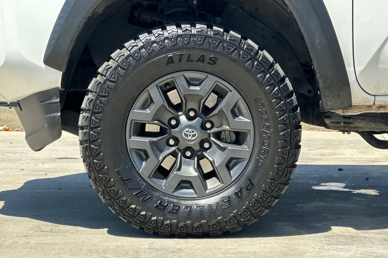 Used 2021 Toyota Tacoma SR5 w/ Trail Edition AWD/4WD image 33