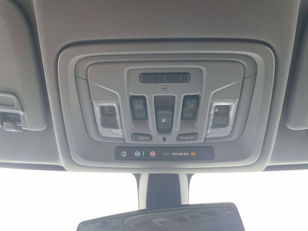 Used 2020 Chevrolet Silverado 1500 RST image 3