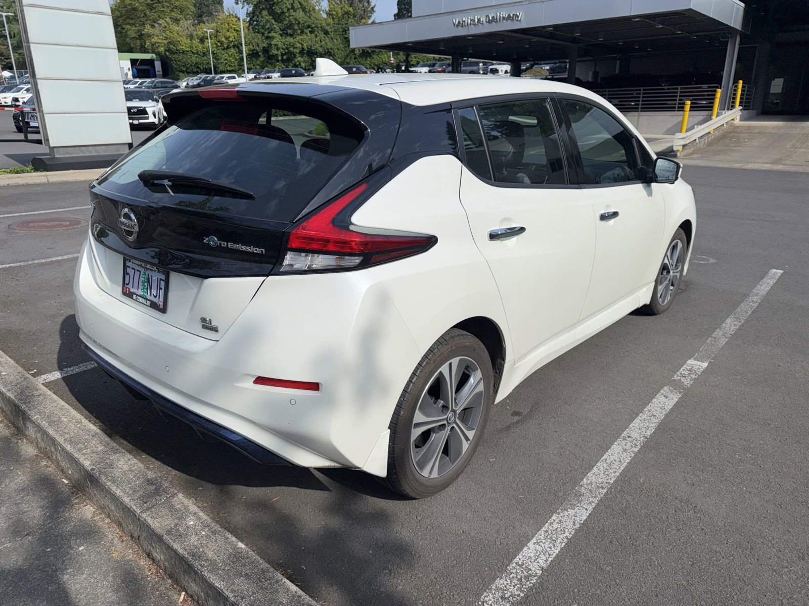 Used 2022 Nissan Leaf SL Plus FWD image 9