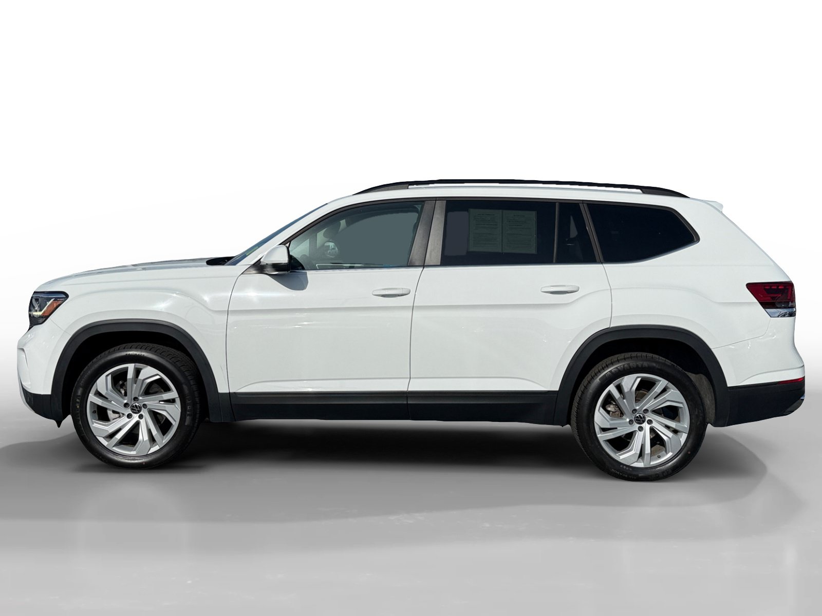 Certified 2023 Volkswagen Atlas SE FWD image 2