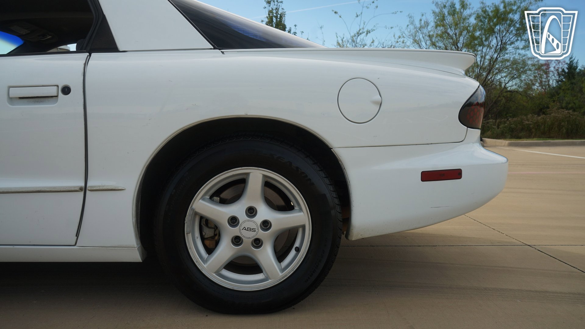 Used 1998 Pontiac Firebird Formula w/ Opt Pkg image 37
