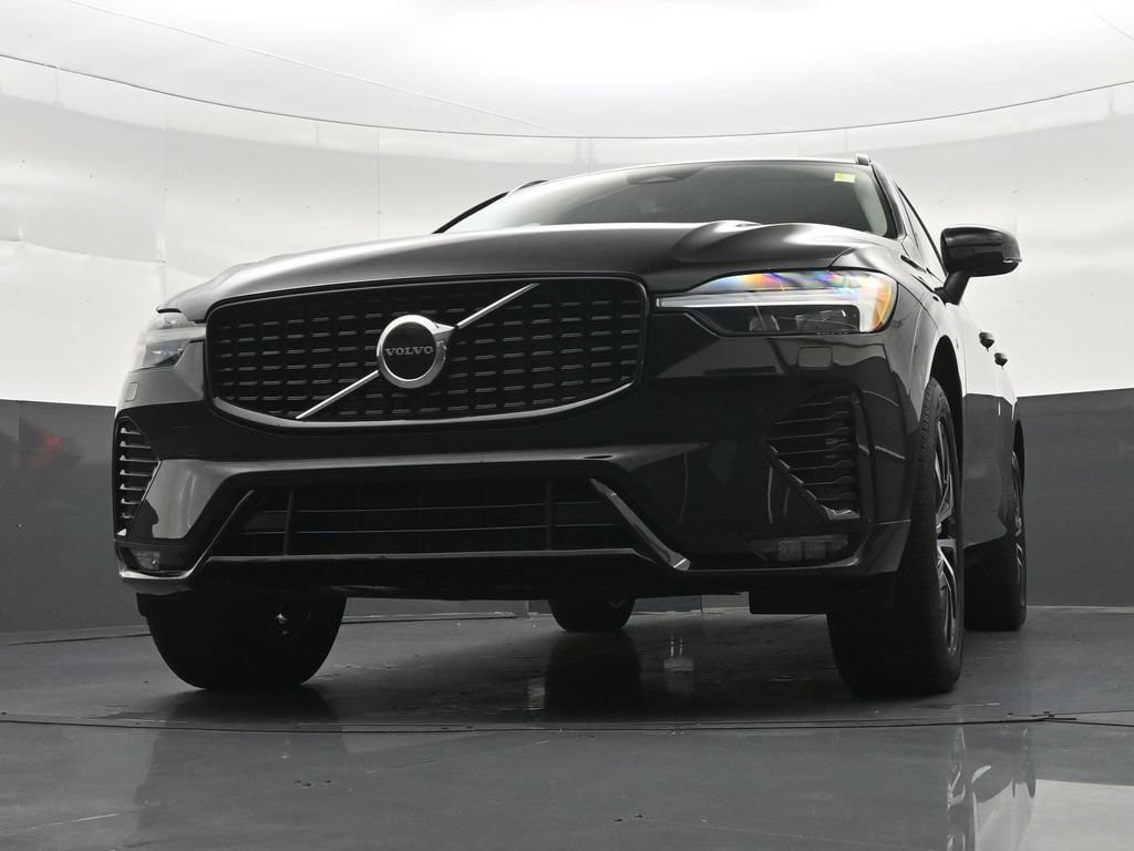 Used 2024 Volvo XC60 B5 Core w/ Protection Package Premier AWD/4WD image 30