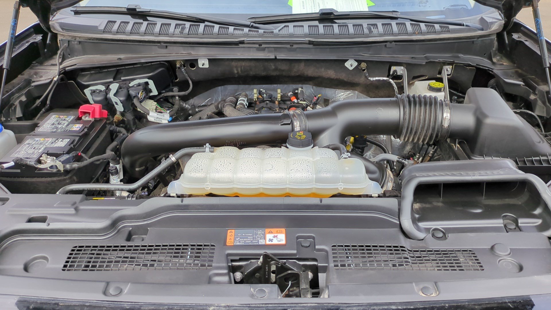 Used 2025 Ford Expedition Active AWD/4WD image 31