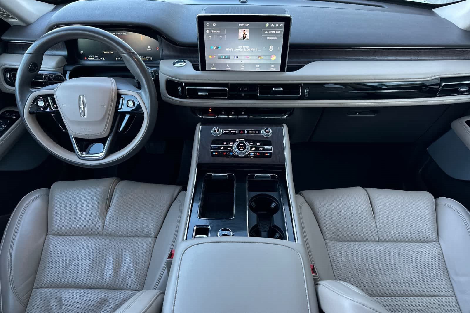 Used 2022 Lincoln Aviator Reserve w/ Equipment Group 201A image 3