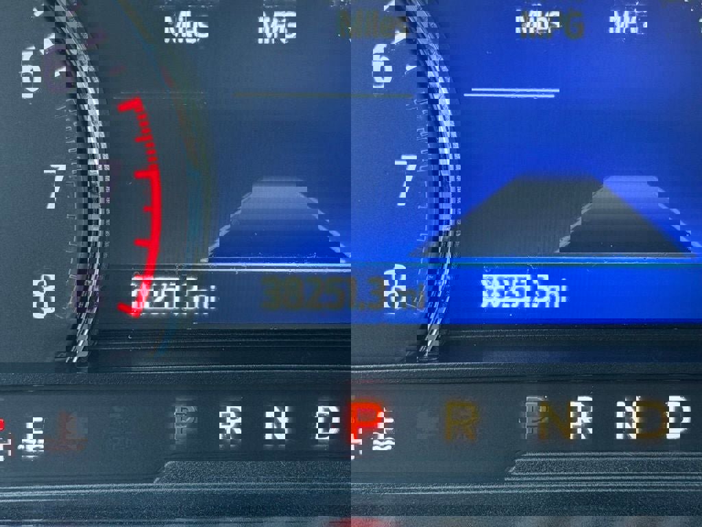 Certified 2022 Ford Explorer XLT w/ Equipment Group 202A image 10