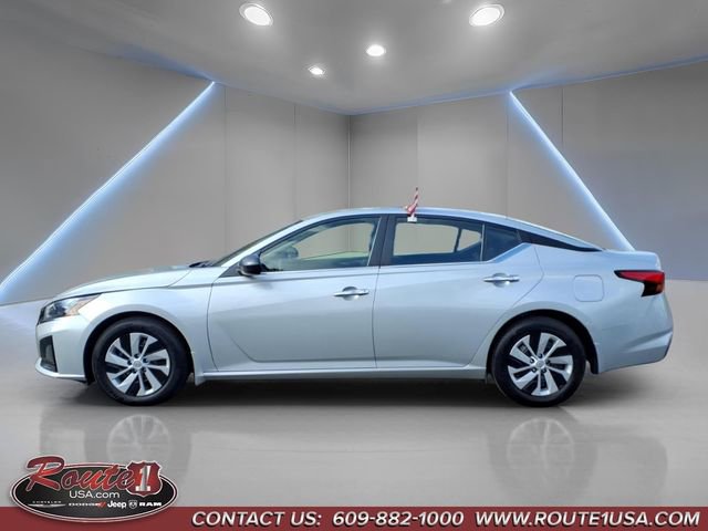 Used 2024 Nissan Altima 2.5 S image 7
