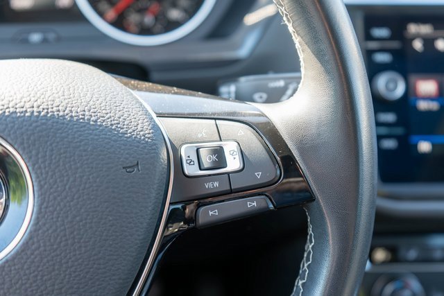 Used 2021 Volkswagen Tiguan SE image 27