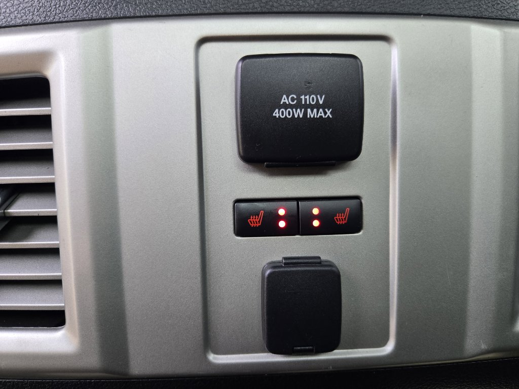 Used 2015 Ford F150 Lariat w/ Equipment Group 502A Luxury image 30