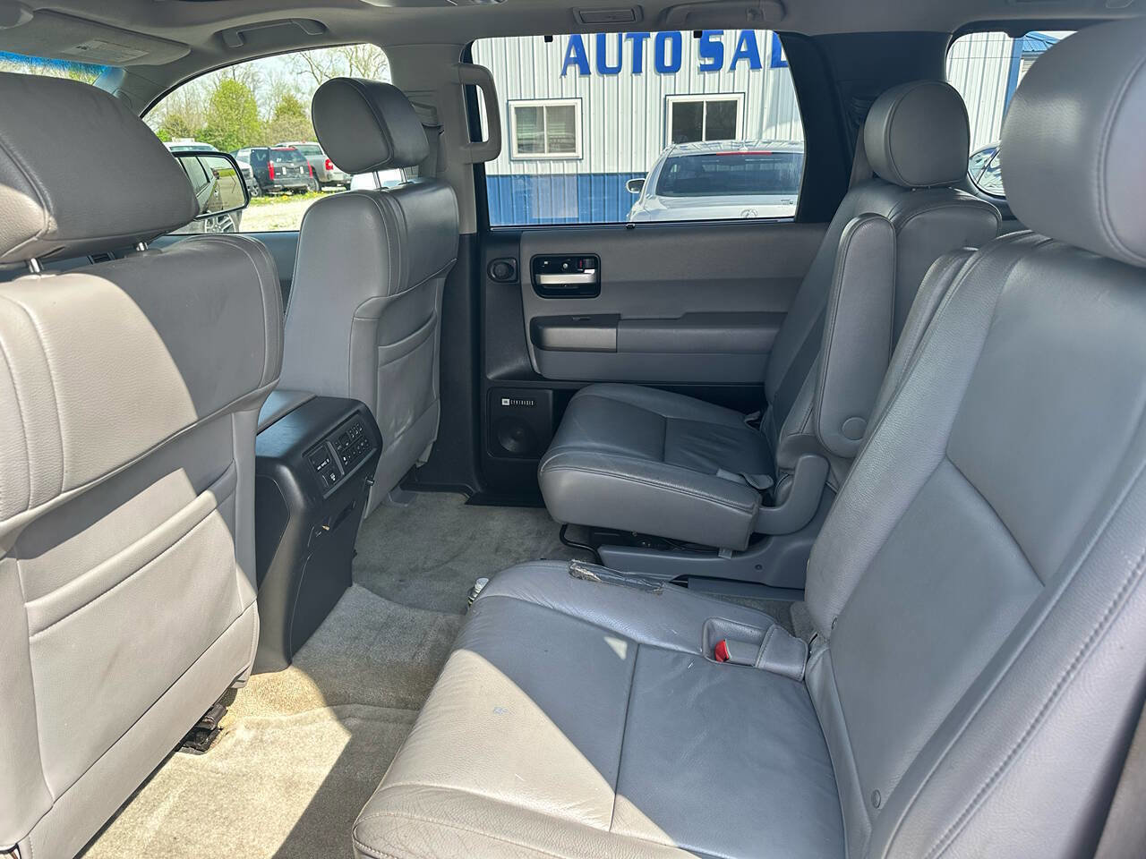 Used 2010 Toyota Sequoia Limited AWD/4WD image 13