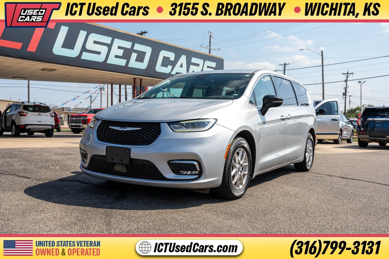 Used 2024 Chrysler Pacifica Touring-L