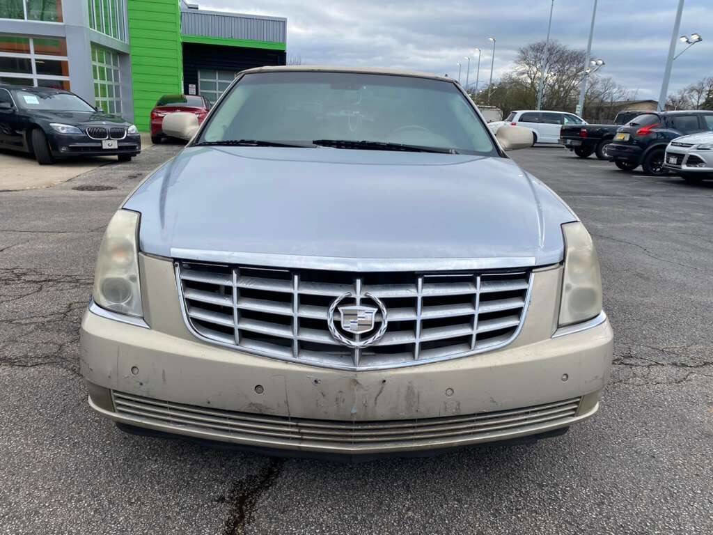 Used 2007 Cadillac DTS Performance image 2