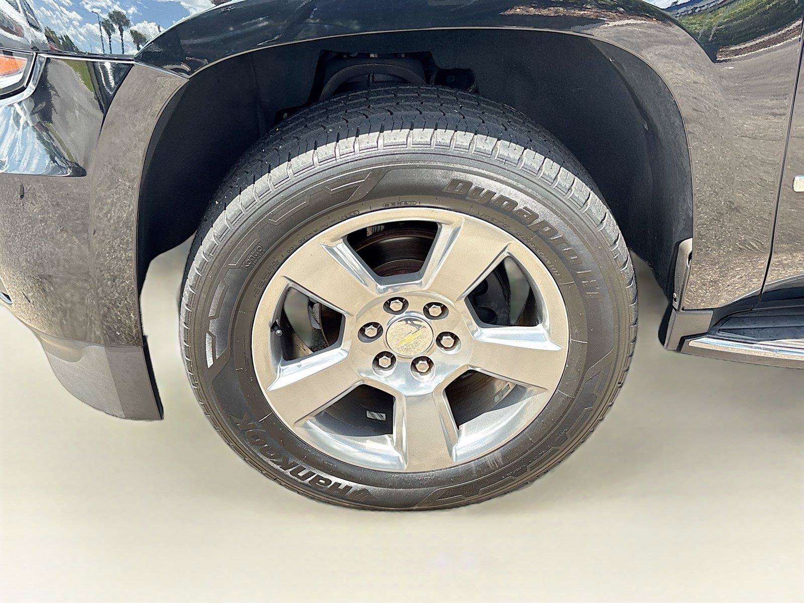 Used 2020 Chevrolet Suburban LT RWD image 33