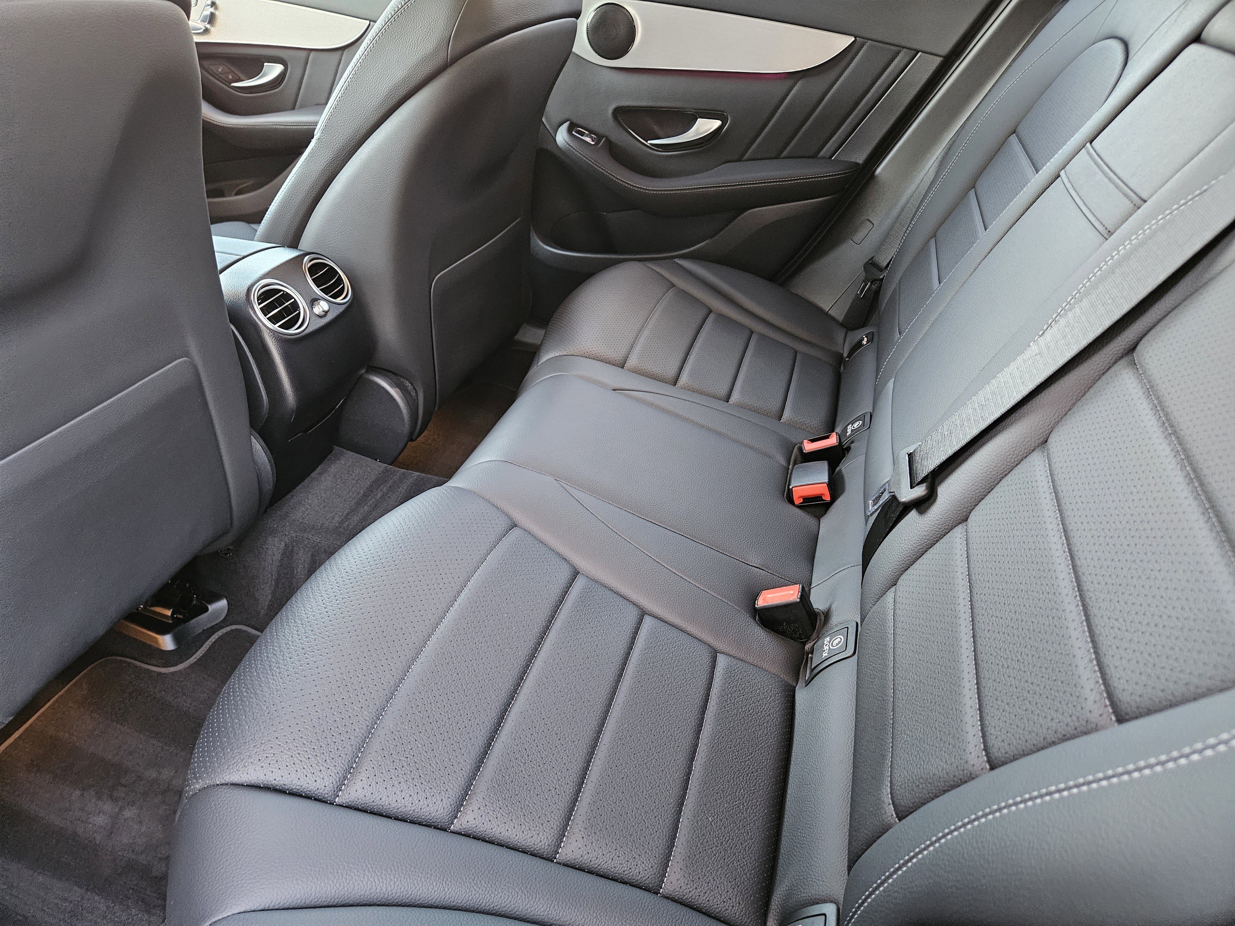 Certified 2022 Mercedes-Benz GLC 300 image 28