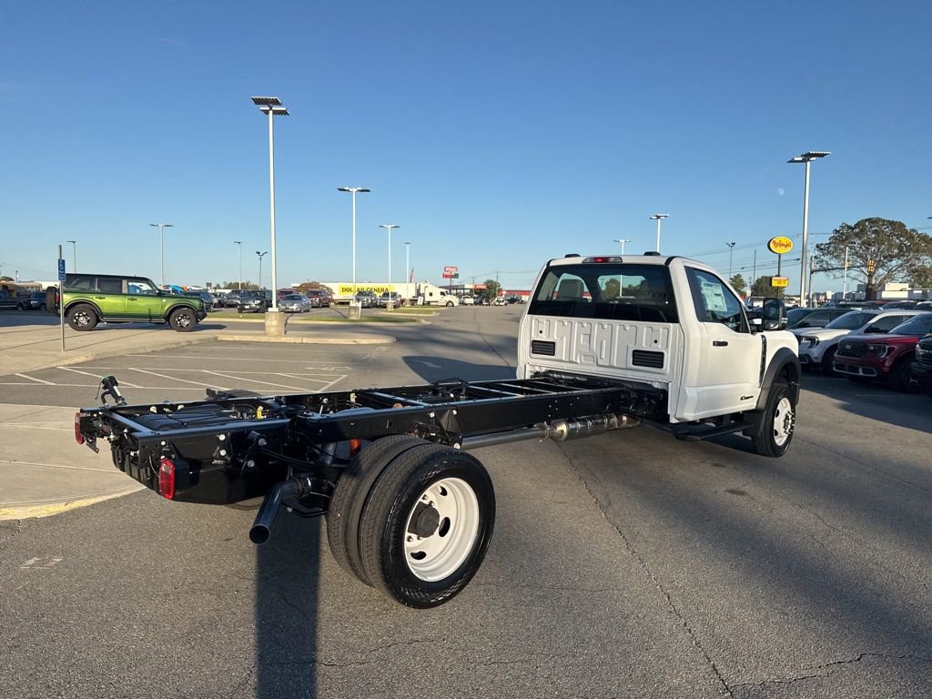 New 2026 Ford F450 XL w/ XL Chrome Package image 3