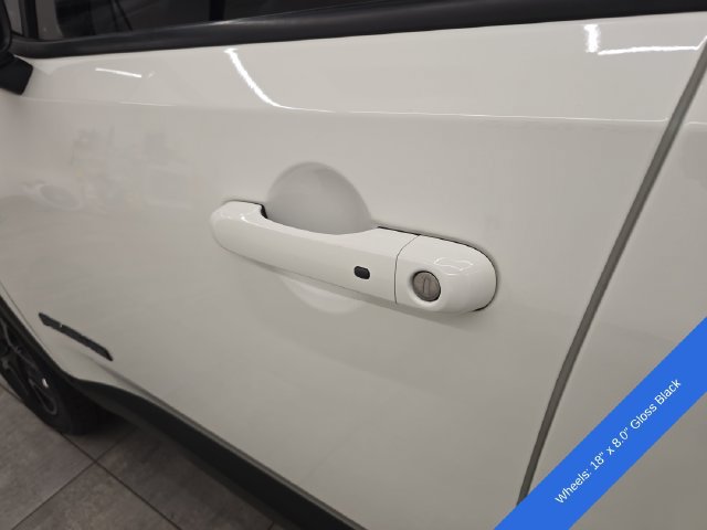 Used 2023 Jeep Renegade Altitude AWD/4WD image 18