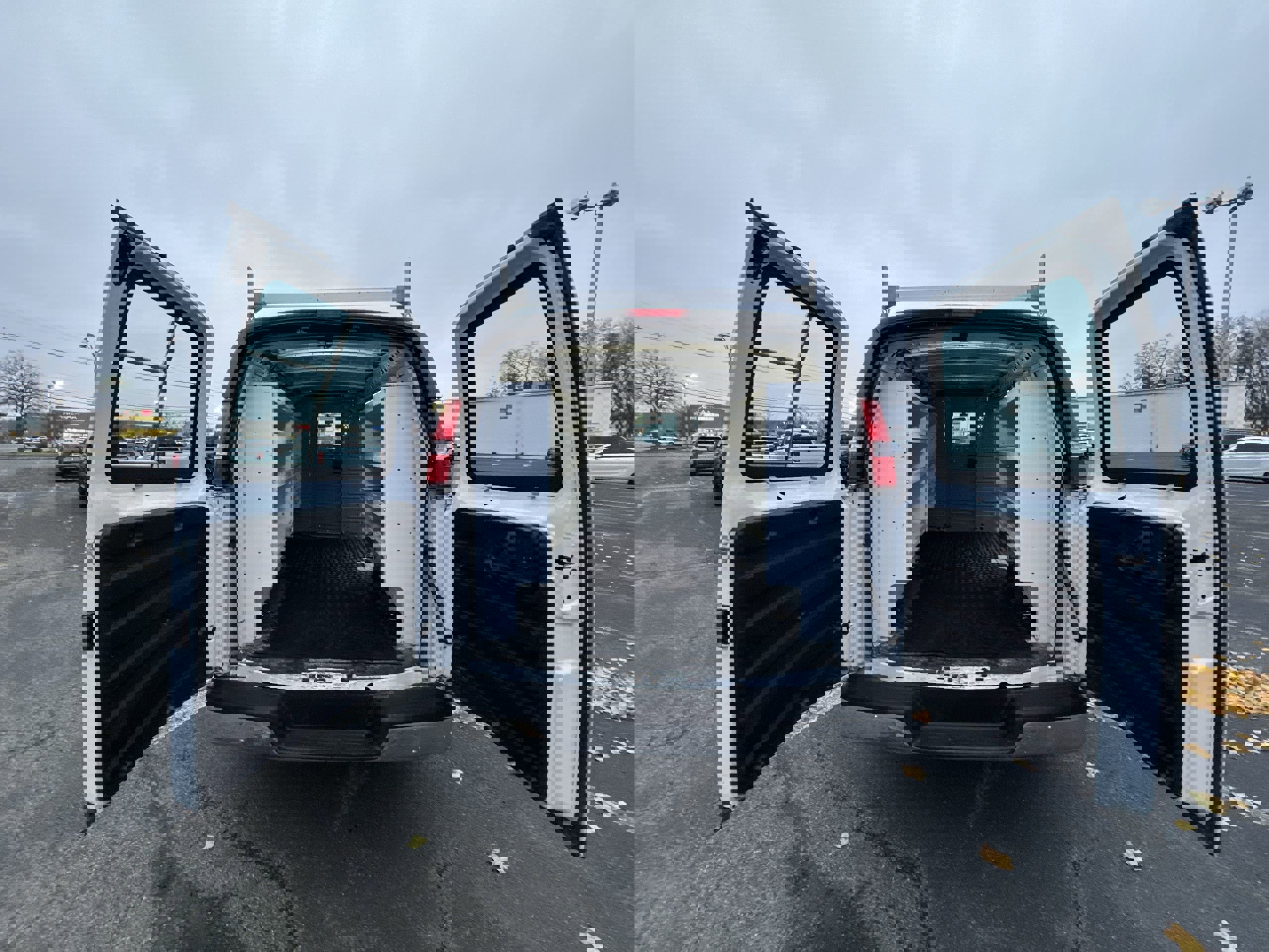 Used 2021 GMC Savana 2500 w/ Driver Convenience Package image 25