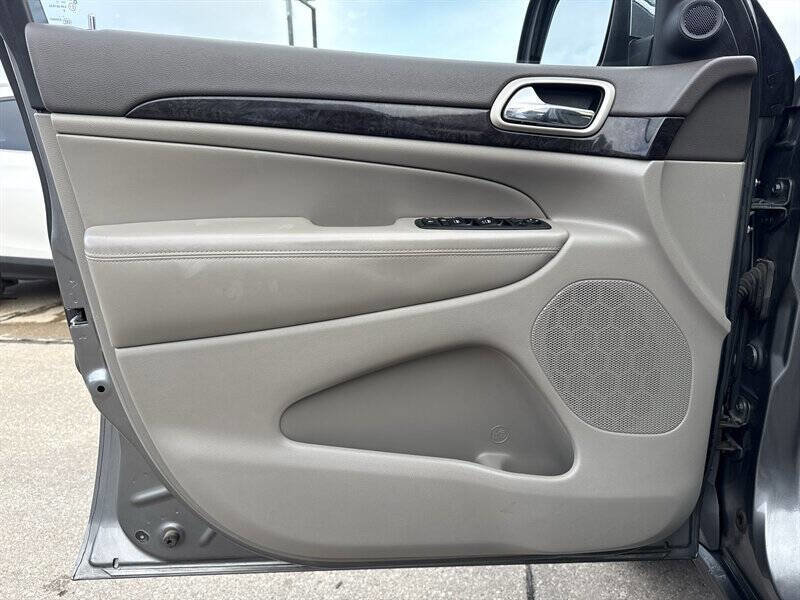 Used 2012 Jeep Grand Cherokee Laredo image 15