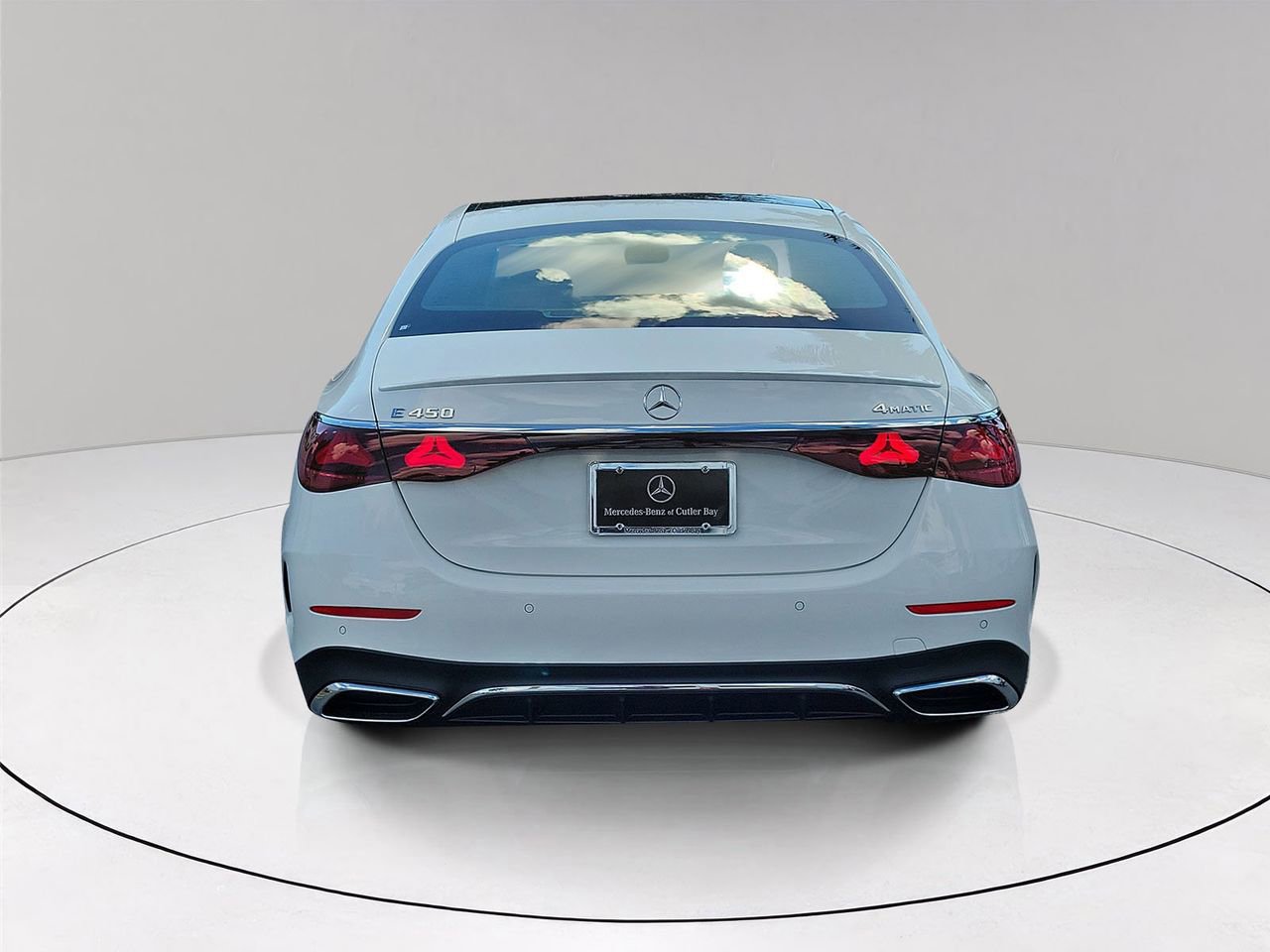 New 2026 Mercedes-Benz E 450 4MATIC Sedan image 5