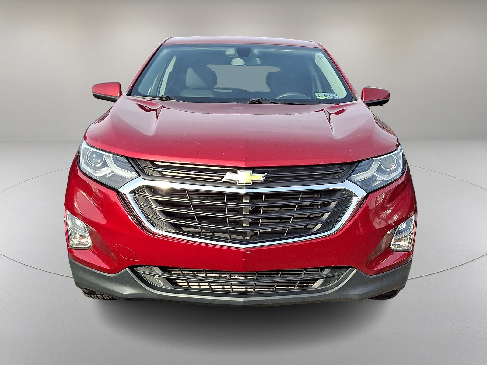 Used 2018 Chevrolet Equinox LT image 2