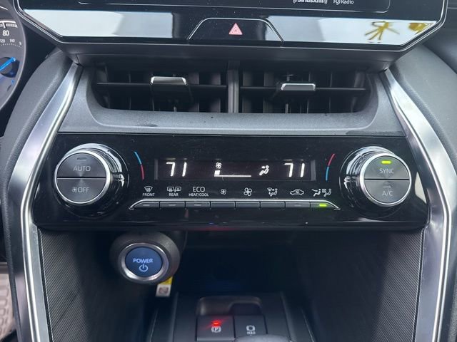 Used 2021 Toyota Venza XLE image 31