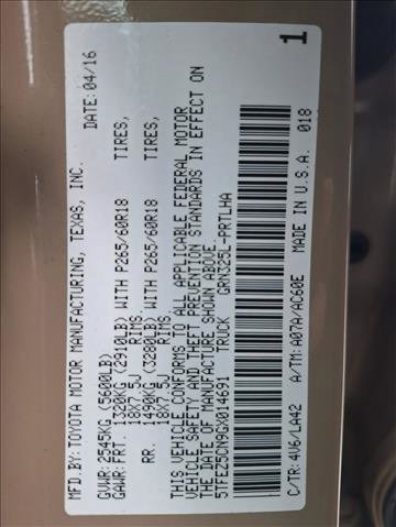 Used 2016 Toyota Tacoma Limited w/ Towing Package image 22