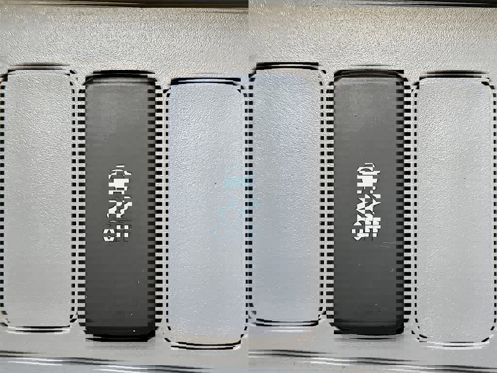 Used 2015 Honda Pilot LX image 19