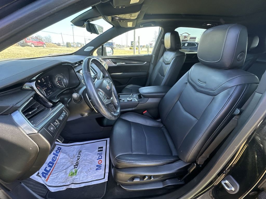 Used 2024 Cadillac XT5 Sportv image 11