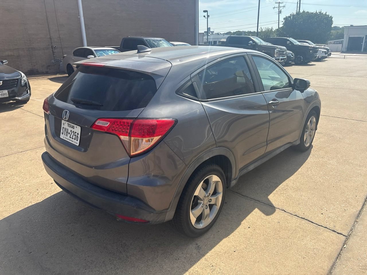 Used 2017 Honda HR-V EX image 5