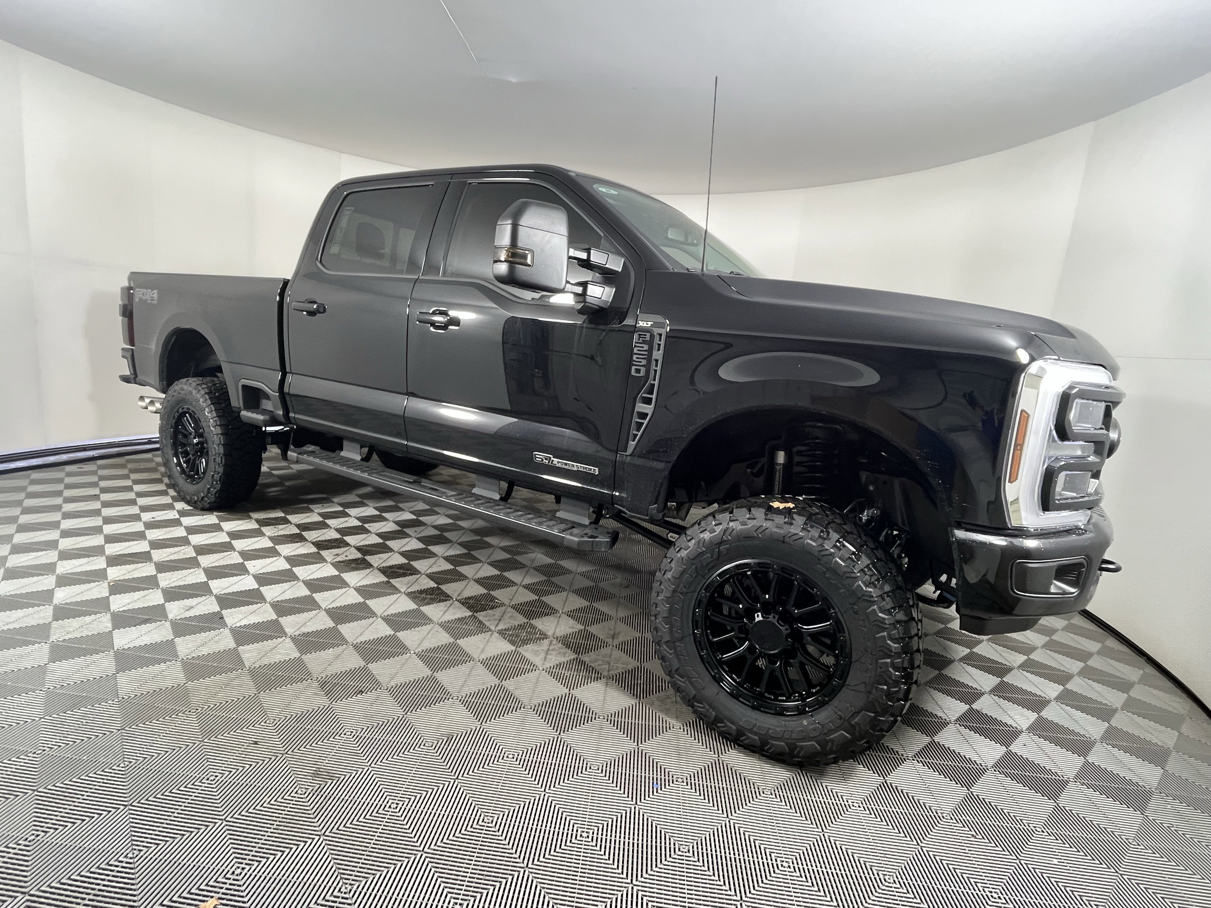 New 2026 Ford F250 XLT w/ XLT Premium Package image 7