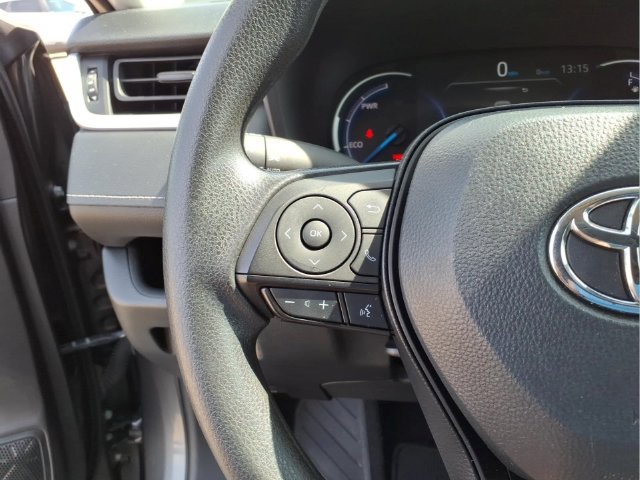 Used 2023 Toyota RAV4 XLE AWD/4WD image 16