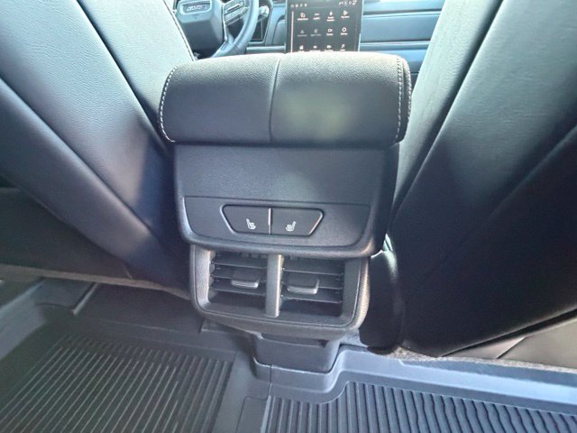 New 2027 GMC Terrain Elevation w/ Elevation Premium Package FWD image 17