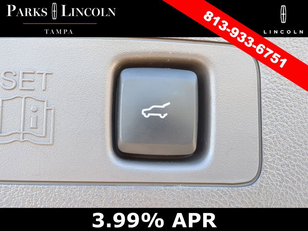 Certified 2022 Lincoln Corsair FWD w/ Equipment Group 101A image 9