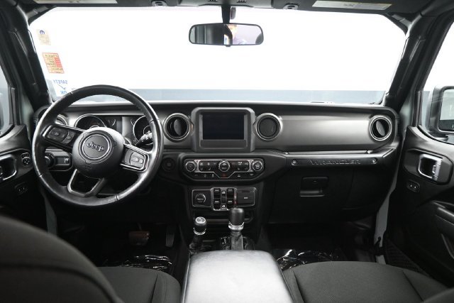 Used 2023 Jeep Wrangler Unlimited Sport AWD/4WD image 9