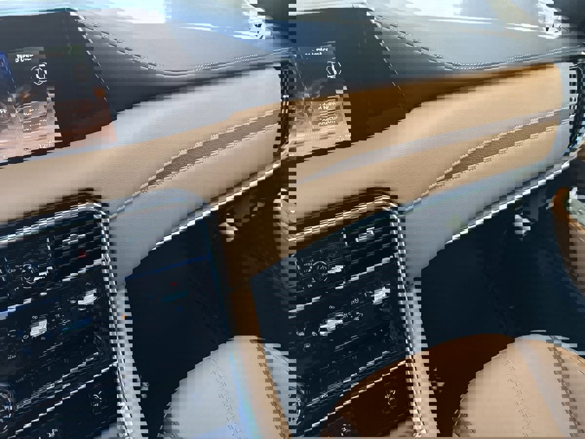 New 2026 Nissan Armada SL w/ Convenience Package image 18